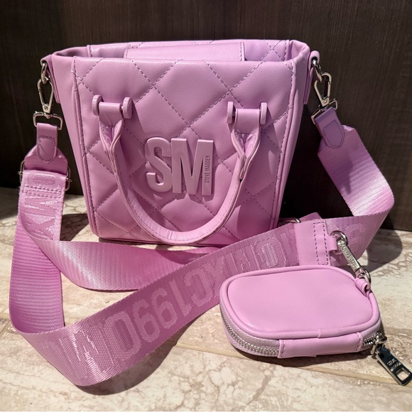 Steve Madden Handbags - LIKE NEW! Steve Madden Quilted Crossbody Tote in Lilac
